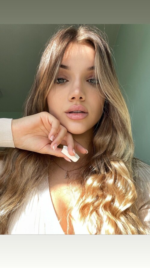 Anna Nikiforova 257be921e215773d10d