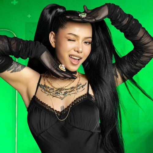 Are you joining my FANTSIE world MADDENWOOD by stevemadden Link in bio to enterJPG 2