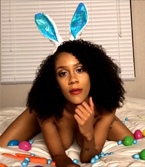 Ariana Aimes Bunny Fucks3