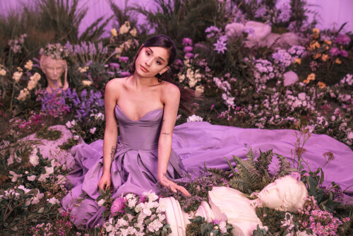 Ariana 0322329c7d0411a19c4