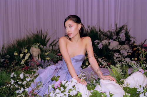 Ariana 06fbc62b8ab315aa40