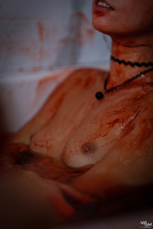 ArielRebel BloodBath 54 lg7ac1071f25bc743b