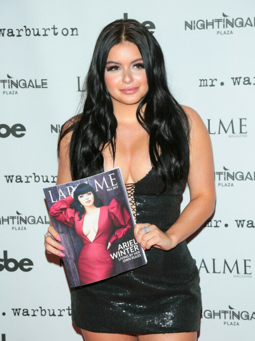 ArielWinterStarsAttendLaPalmeMagazine7p nouO5ufvx