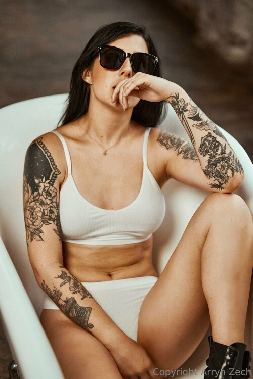 Arryn tub 14daff11d8091b3a42