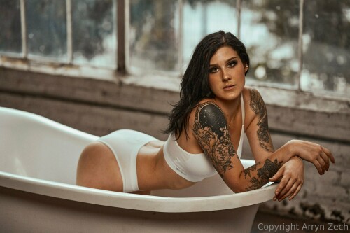 Arryn tub 7491fed5ee0882085