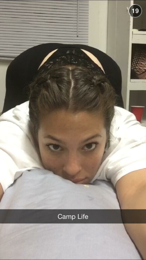 Ashley Graham j8ytab4rb8p61