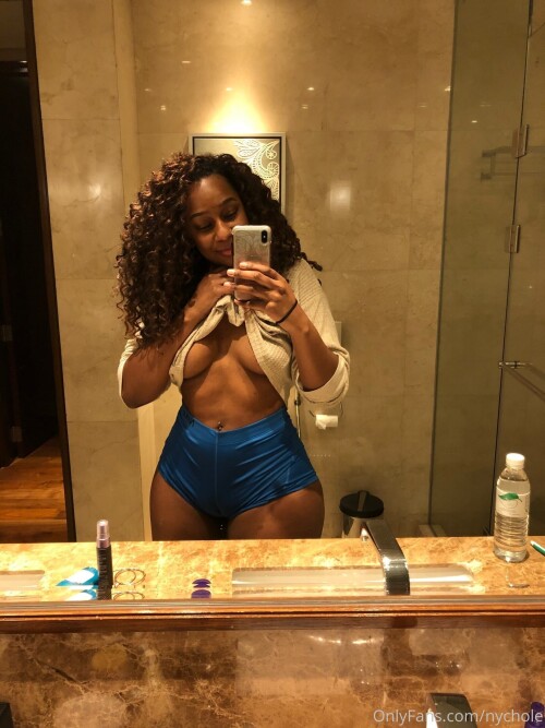 Ashli Nychole 3519b362d973bb59e2