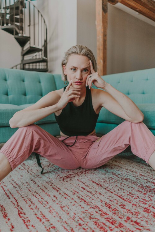 At-Home-Vogue-Photoshoot-with-Ashley-9b919cfe3196a27f4.jpeg