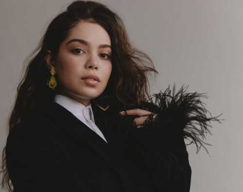 Aulii Cravalho R001417dc5af2fc1f752