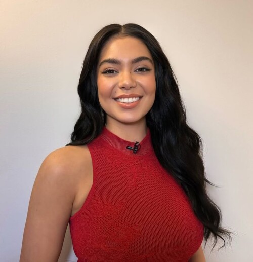 Aulii Cravalho R0024e2e283033d8d242