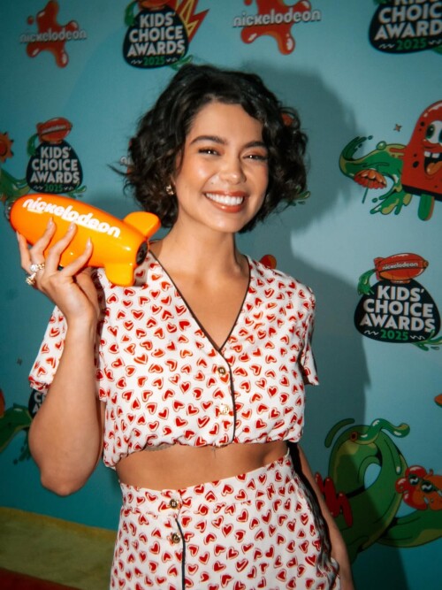 Aulii Cravalho R01740e4f11b20bfce5c