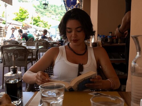 Aulii Cravalho R01818cd4390f8a0d2eb