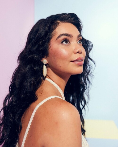 Aulii Cravalho R035890037f7f615394c