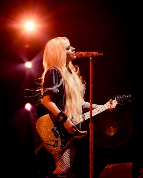 Avril Lavigne for VMagazine November 2024 9 00a103acdecbf9bd