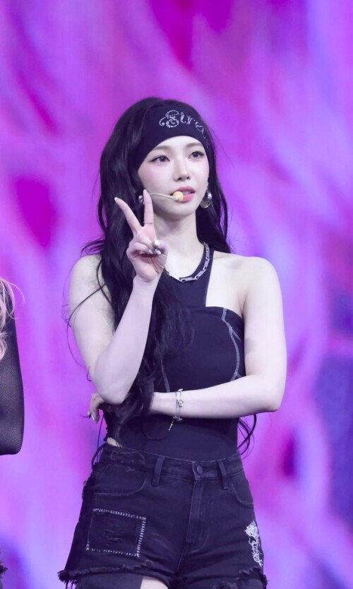 Ayeme 1878425693048250487 432440f4ecf5d398a