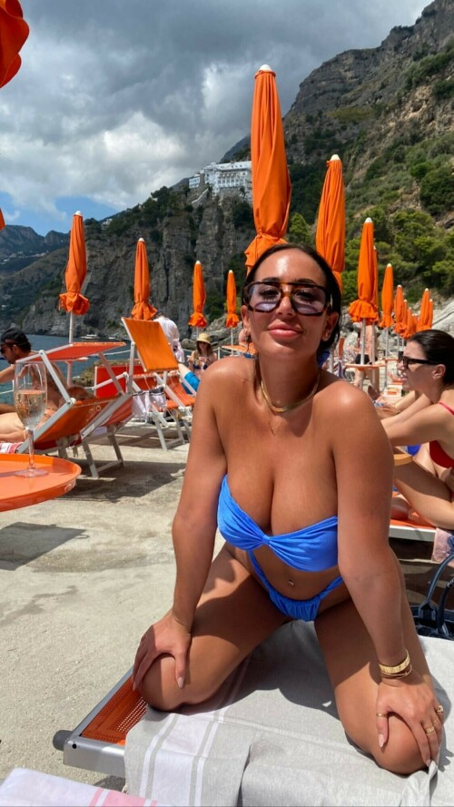 B00709D5 8FD3 4B28 9D4C E6F3032E9B6E