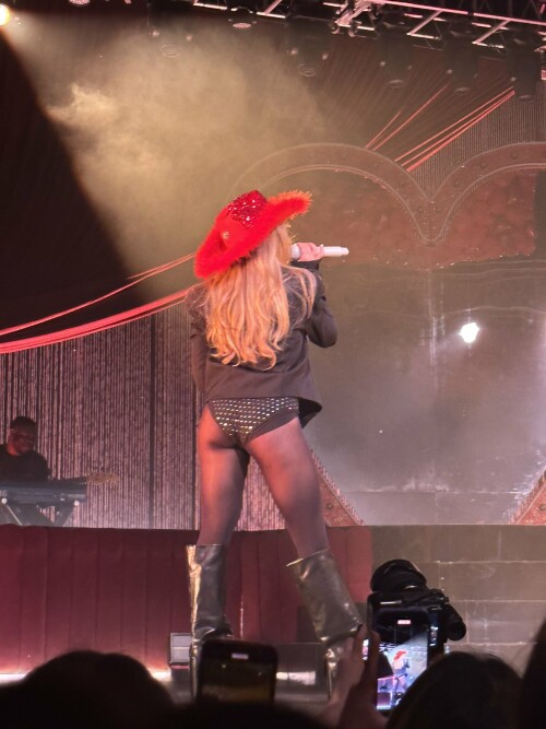 B215CC5F 3F20 450E B35D 927D4662A655