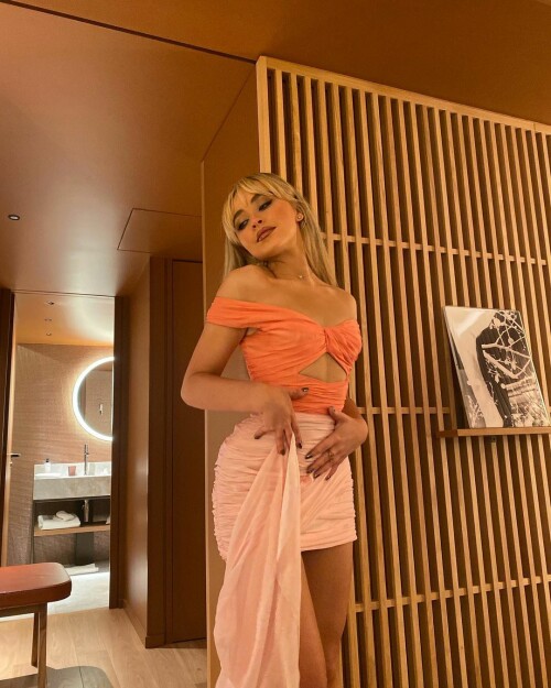 B39409AE BF0E 4147 B3E1 5E9E47D86D74