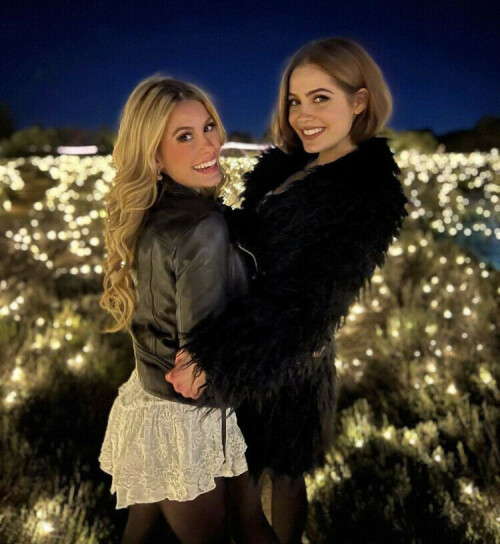 B4CA1F35 4B2B 4163 871C 57864B2E0FF8