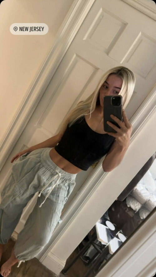 B7BFE9ED 3F90 4E1F 8952 F9B2F9EDDFA0