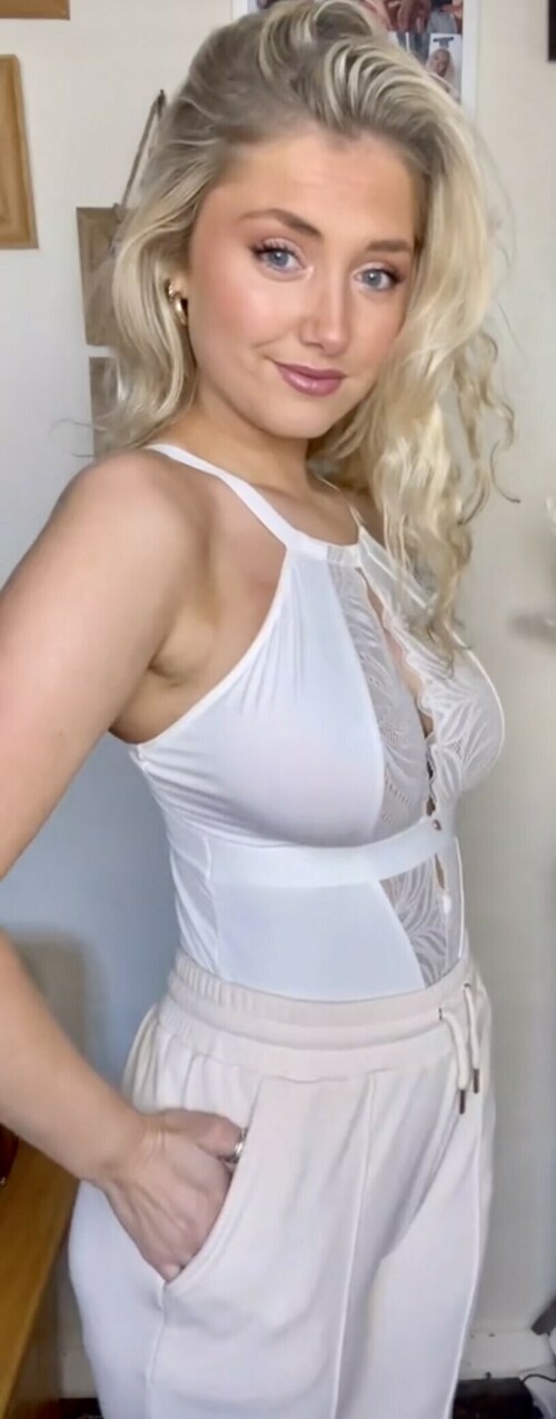 B8C7D4D9 9CDA 487B B319 22A2C187FDD9