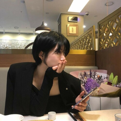 B95A3770 6E9B 401E A76E 89255BAA44E0