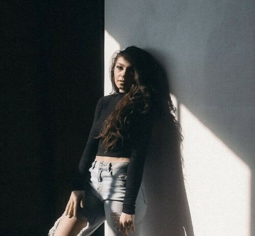 B97B17C1 B020 4715 9D46 2849C7B234B1