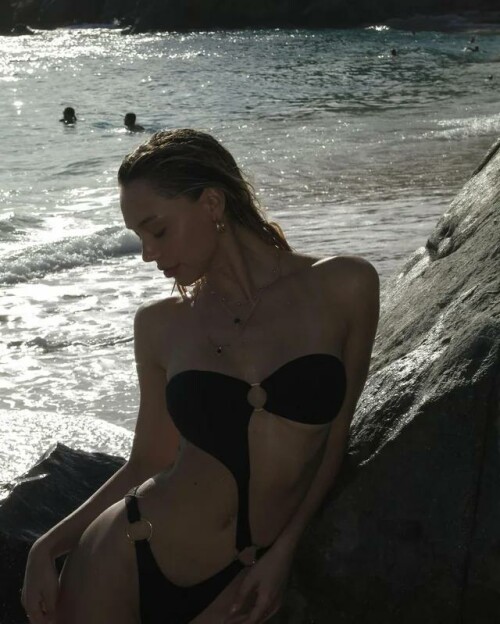 BA45CE68 ADDB 4DDD 8A62 A2750C112381