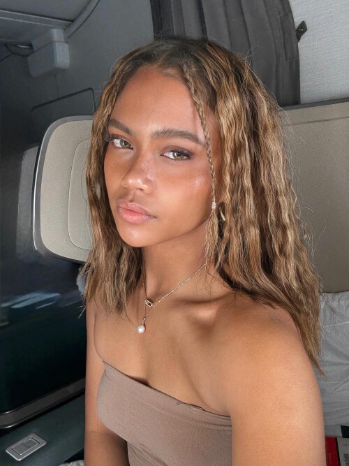 BB 290f8d76e8bf1725e2