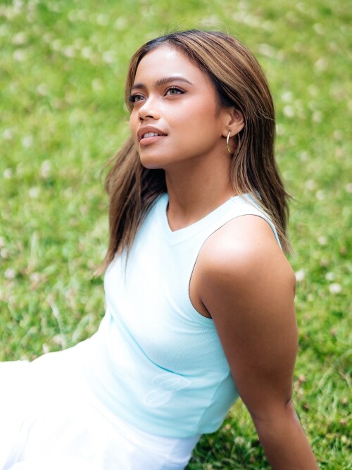 BB 43684ecdf7208bfe66