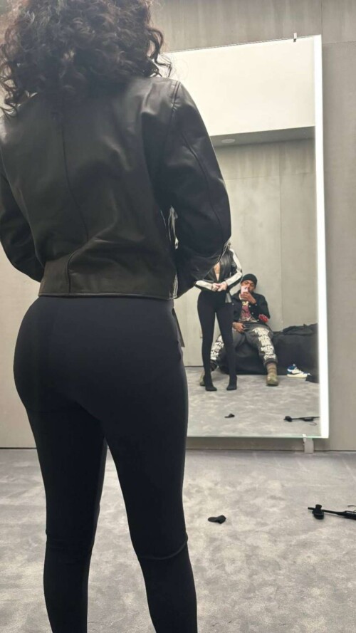 BB 750379aff7a6bcf04