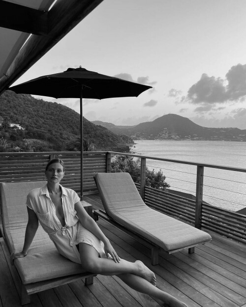 BB6ED8A9 5B28 4E05 AD58 4AEE97337FAE