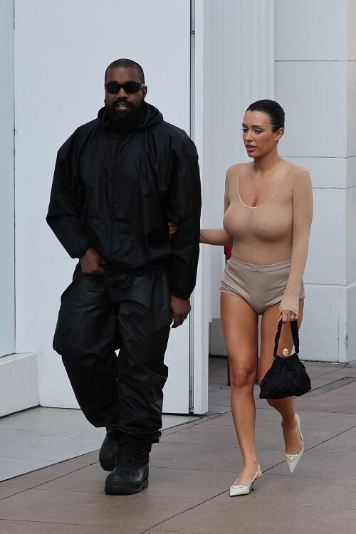 BC010443bd5349620b5b5