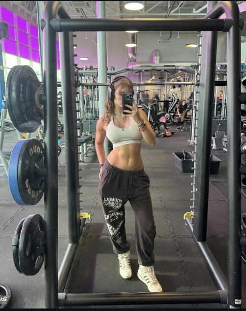 BD8AEE2D 3175 401A B06C 6FACF6CC2E8Cae533fa2e724db2a