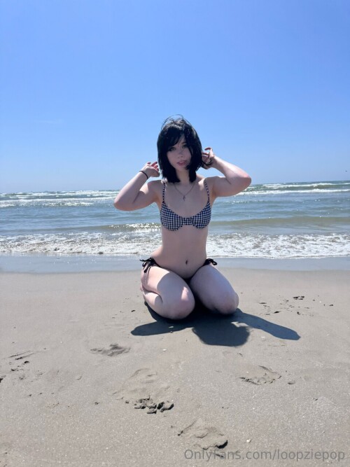 BEACH BIKINI PICS 14bb64075c09777d2