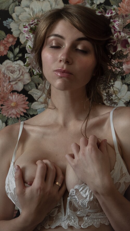 BELA04097a32d3716b18e19e