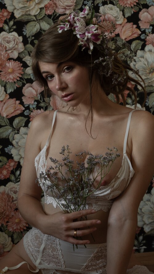 BELA0412595af4dcb42f6c3e