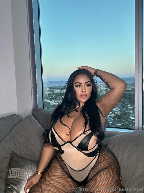 BIGGEST TITS ON ONLYFANS OnlyFans 174903678147796e324e20535e544