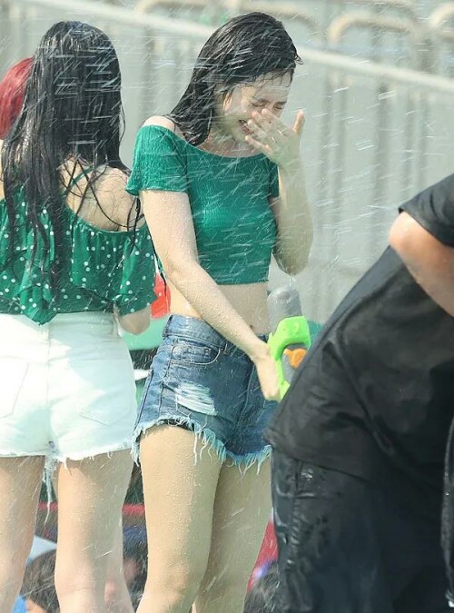 BLACKPINK Jennie Sprite Waterbomb Festival Seoul 850d374c12064fa7f8
