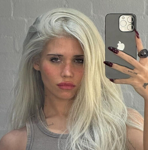 BTS41215e4afc7e0c723