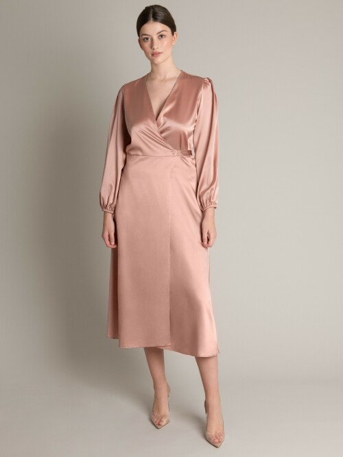 BabsiRobeFront 1.jpg.5d3a091cbc59d6961e5ce94f2526d4dd