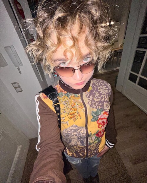 Bangs 14899e10e24668fcc