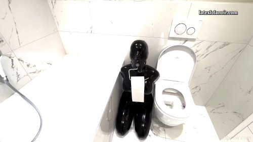 Bathroom Forniphilia 00.02.10.473f2c509b97478e63d