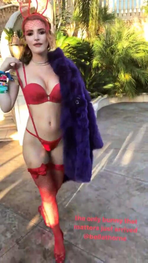 Bella Thorne 3 38e43d1cbe99d749