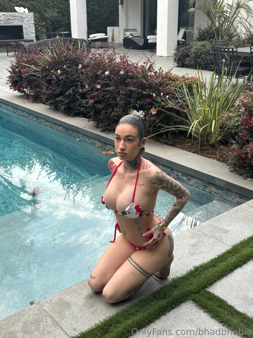 BhadBhabie 3840x5120 0199914F 52BC 7F52 8DF0 BFA3568876662eb5724fb97d3456
