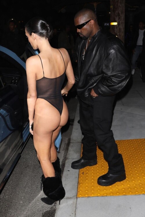 Bianca Censori 17d1da6f2de876bbe6