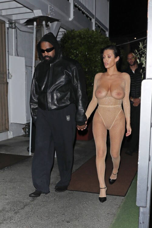 Bianca_Censori_at_Giorgio_Baldi_in_Santa_Monica_08-02-2024__65_c901c4d1ca25eb4d