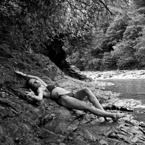 BitchCUMboobTighsBW5188728b34368fbda