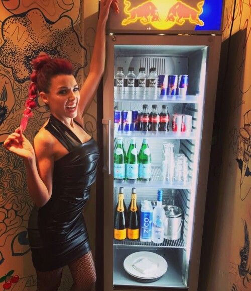 Black372 2183c9a39d1c06cc8