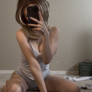 Blue-and-white----6deffd02884b56da4